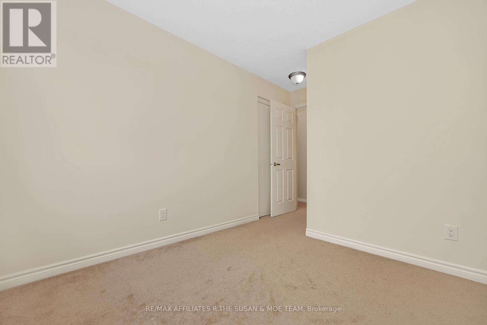 Photo 28 of 503 Coldwater Crescent, Ottawa ON
