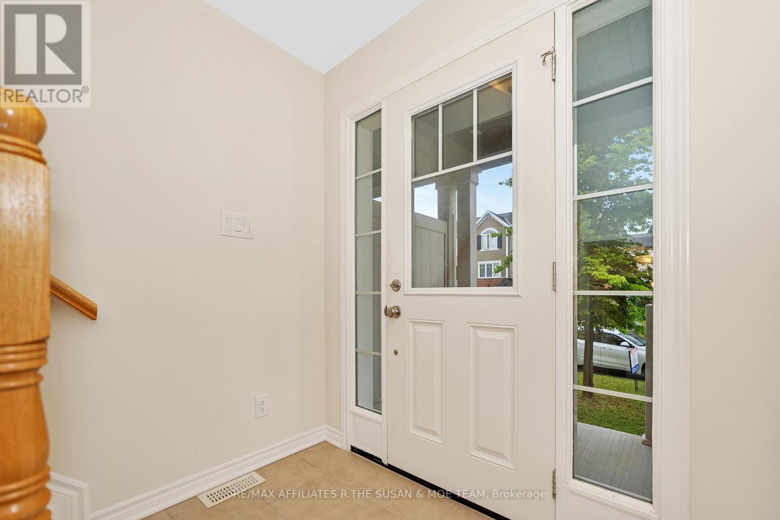 Photo 41 of 503 Coldwater Crescent, Ottawa ON