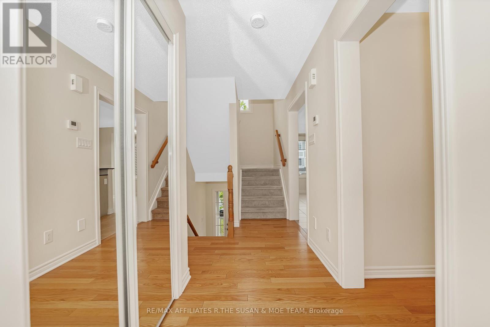 Photo 25 of 503 Coldwater Crescent, Ottawa ON