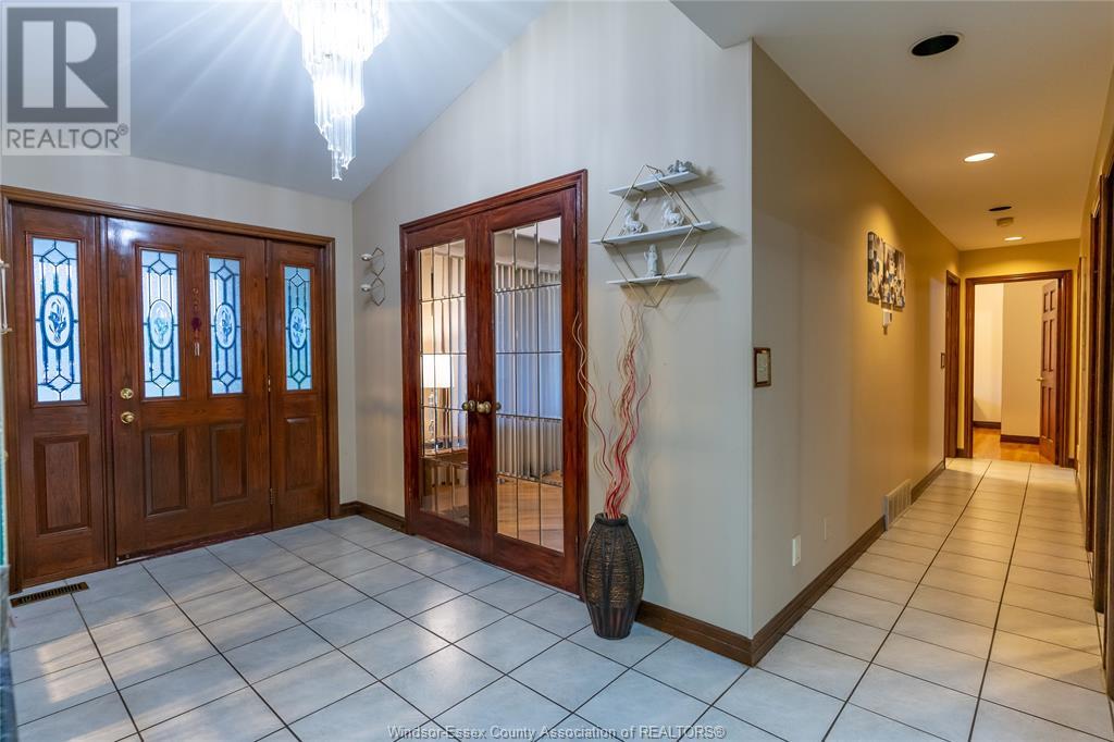 Photo 6 of 12310 Candlewood, Tecumseh ON