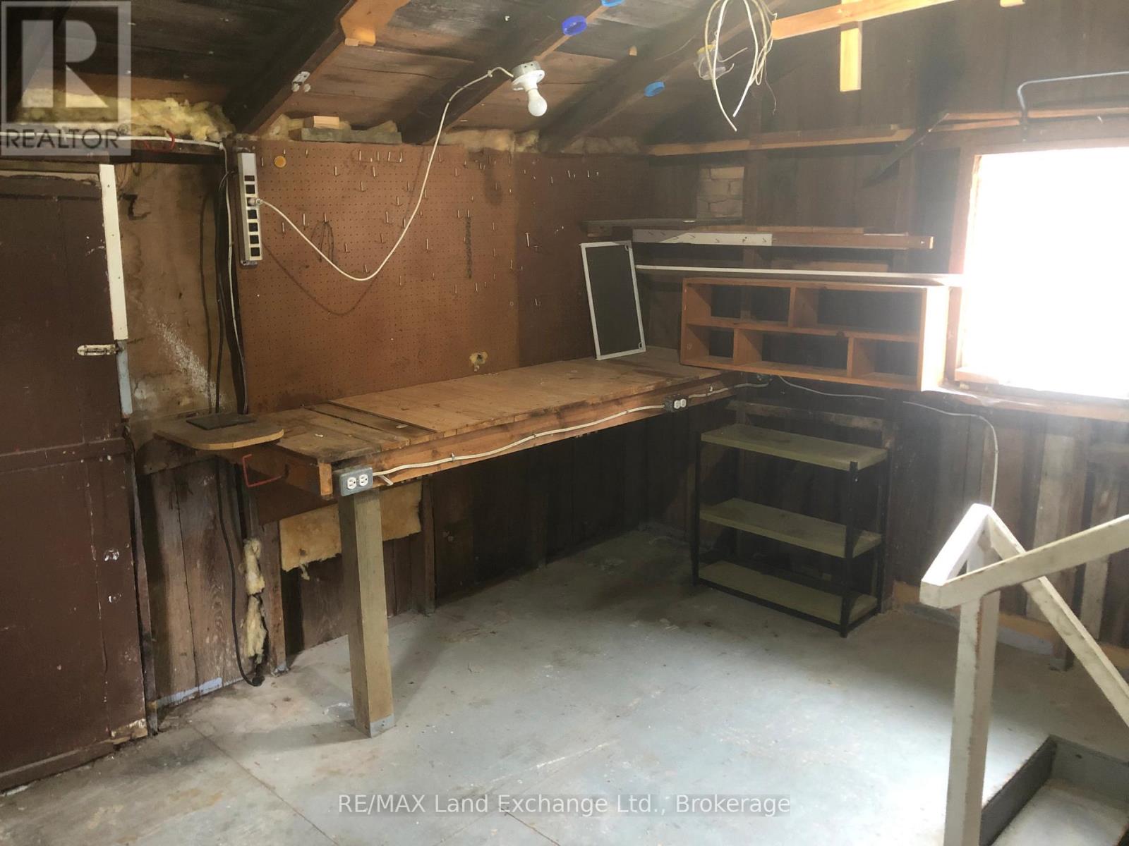 Photo 17 of 204 Amelia Street, Brockton ON