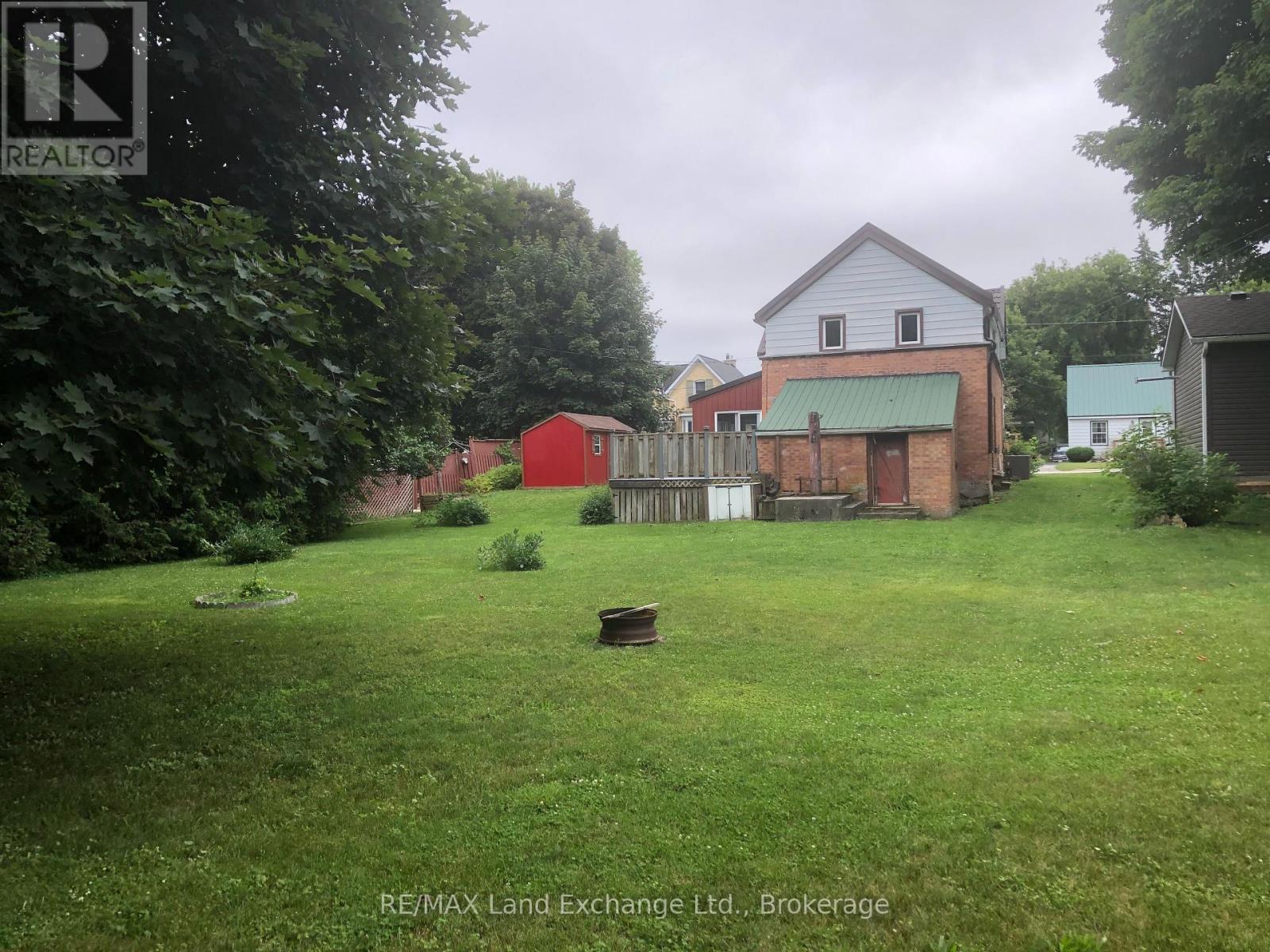 Photo 27 of 204 Amelia Street, Brockton ON