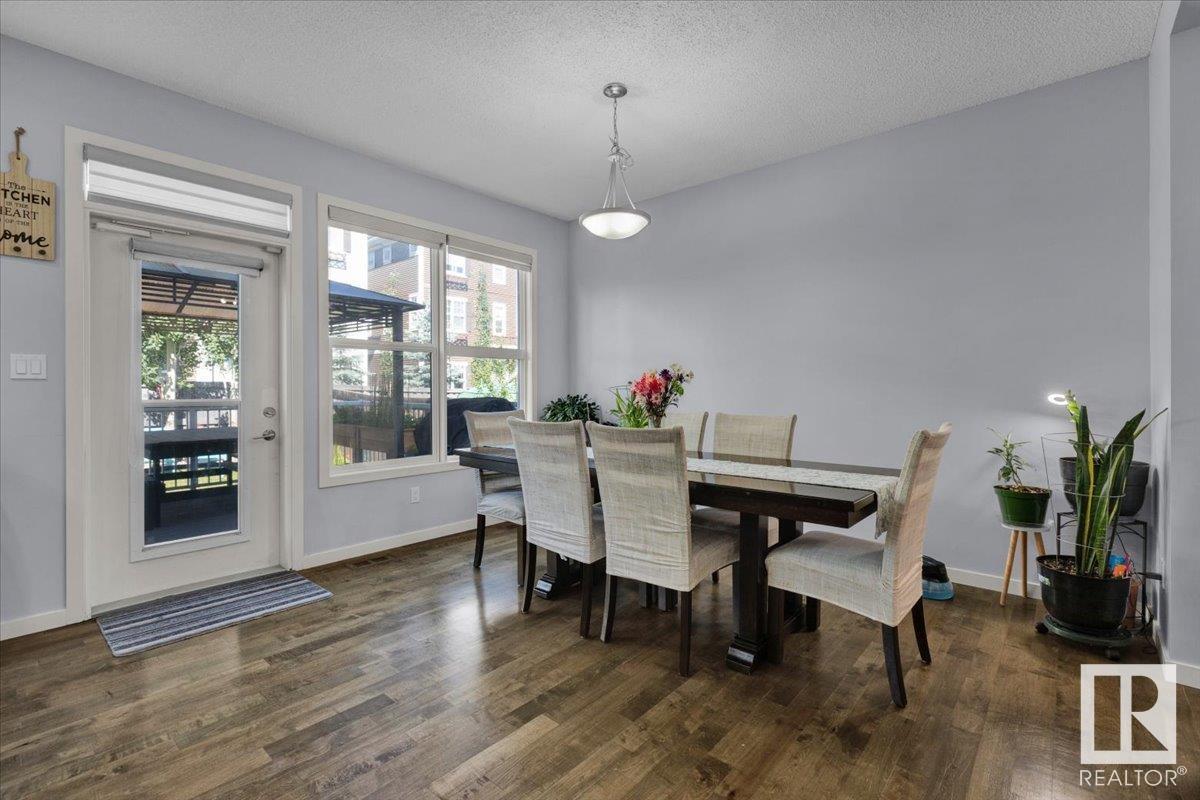 Photo 18 of 2585 Cole Cr Sw, Edmonton AB