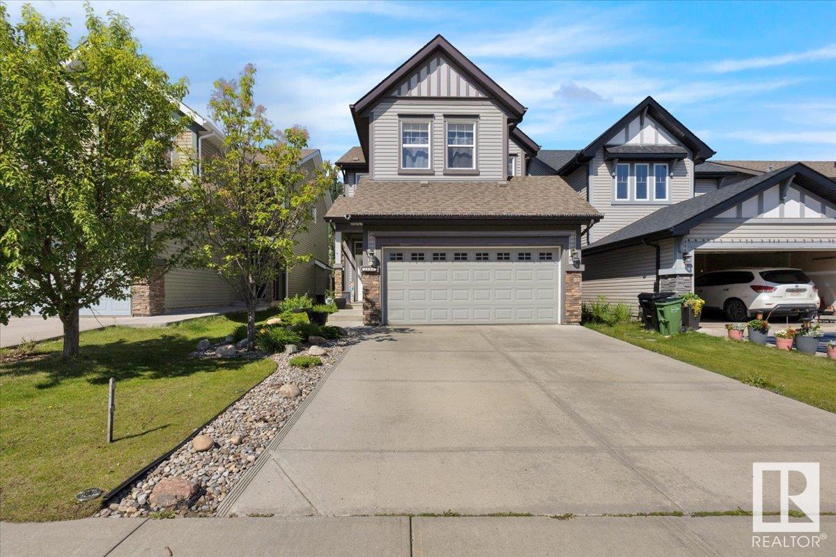 Photo 2 of 2585 Cole Cr Sw, Edmonton AB