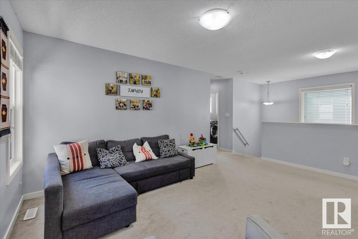 Photo 24 of 2585 Cole Cr Sw, Edmonton AB