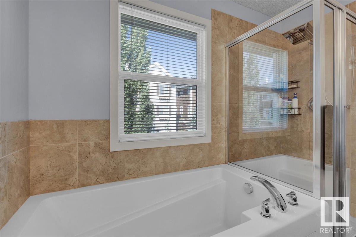 Photo 37 of 2585 Cole Cr Sw, Edmonton AB