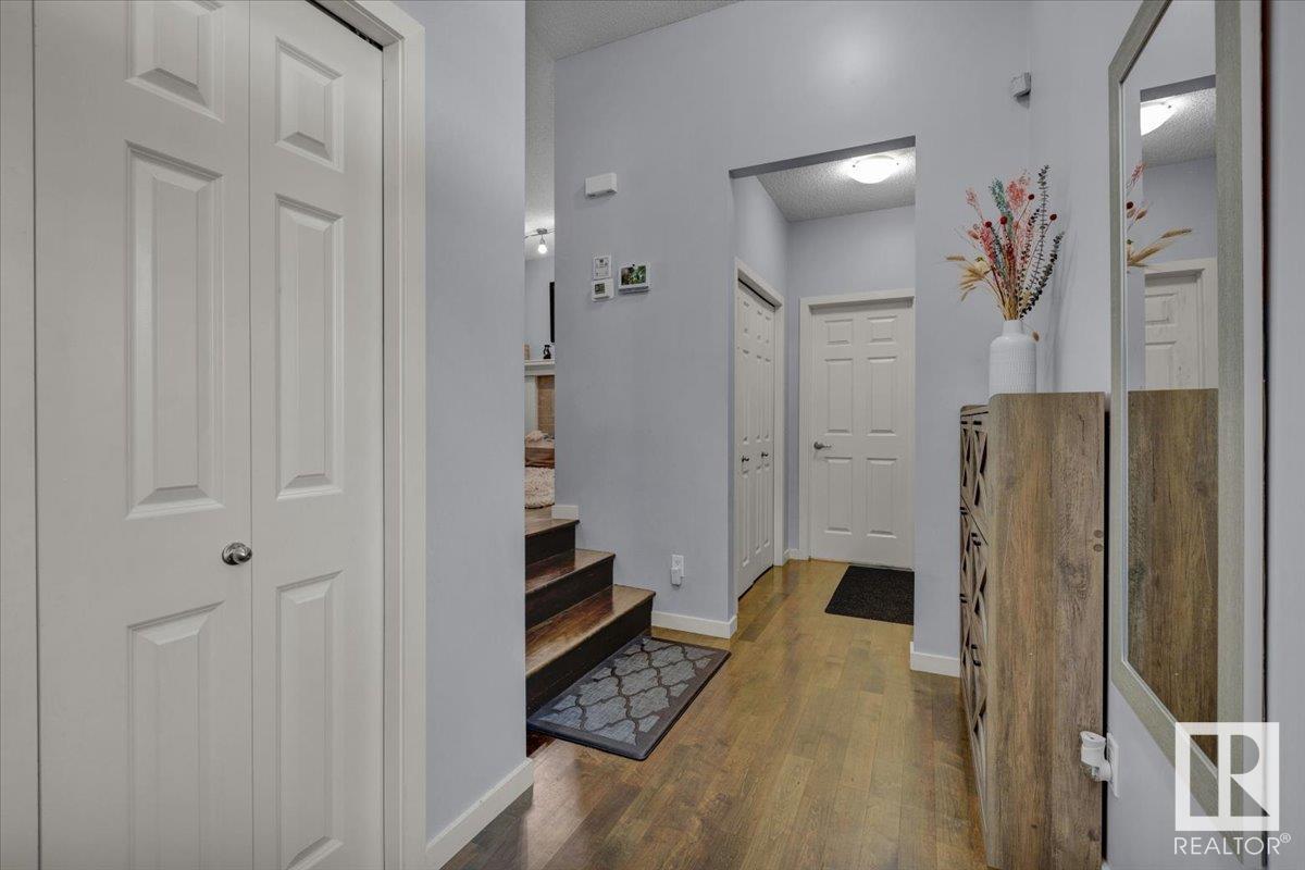 Photo 6 of 2585 Cole Cr Sw, Edmonton AB