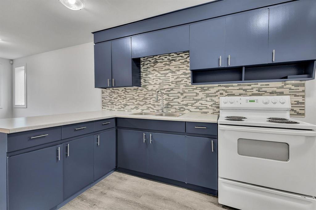 Photo 10 of 582 Windsor Avenue, Winnipeg MB