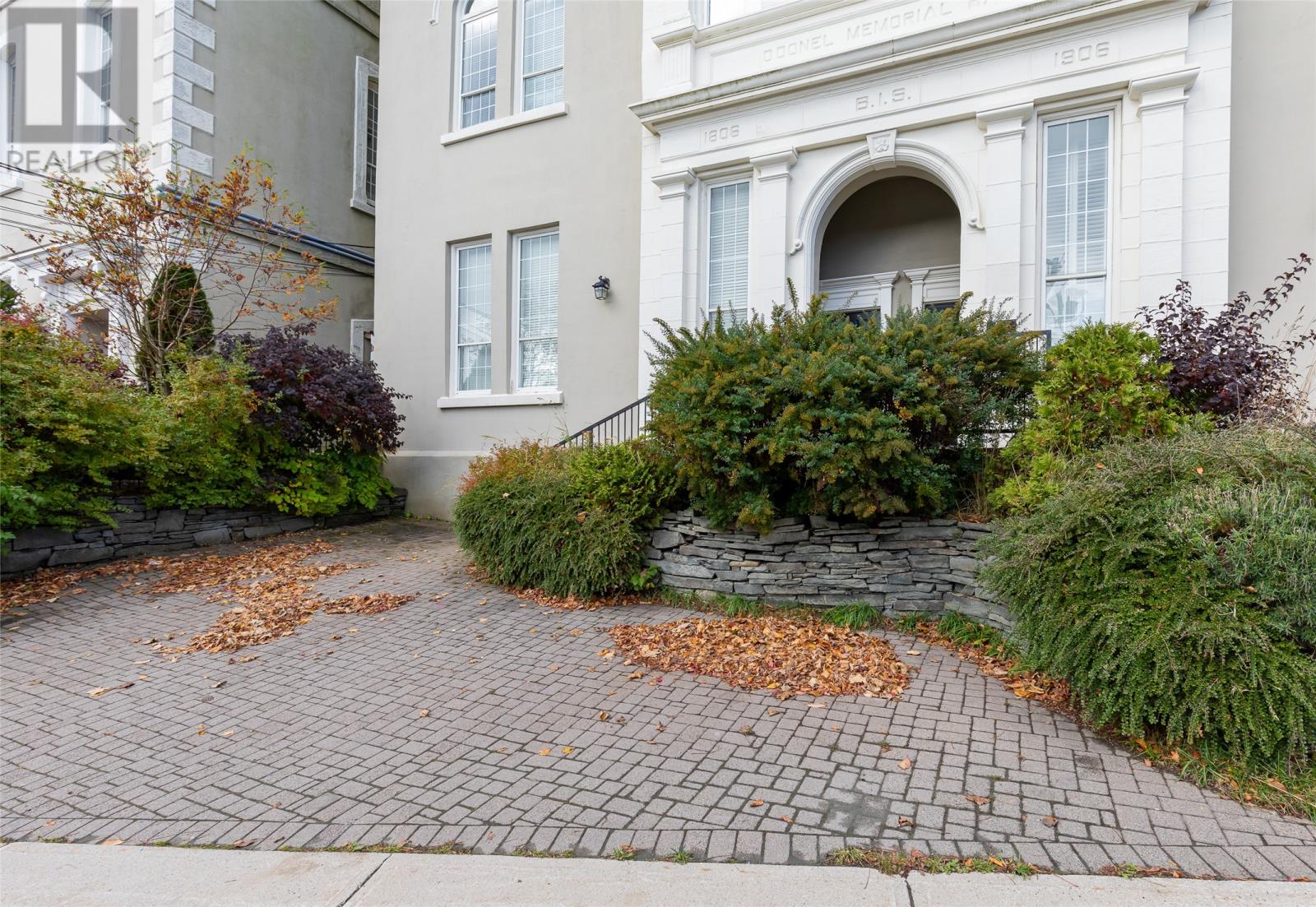 Photo 2 of 58 Queens Road, St Johns NL