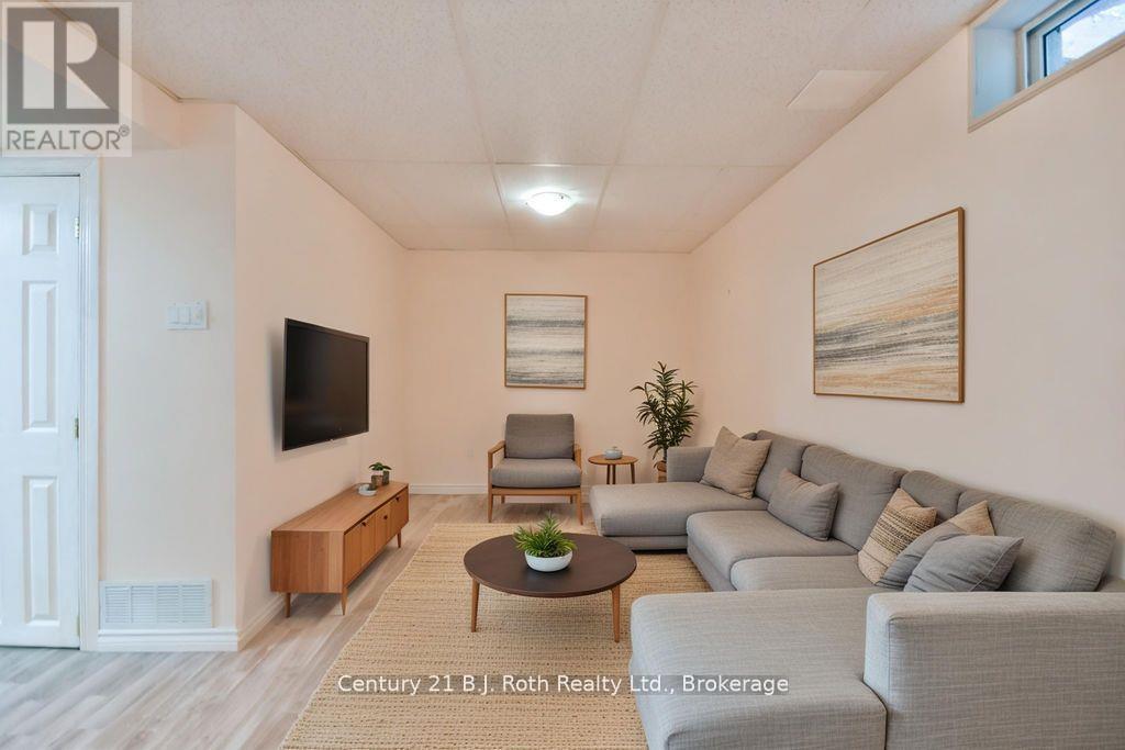 Photo 44 of 9 492 Laclie Street, Orillia ON