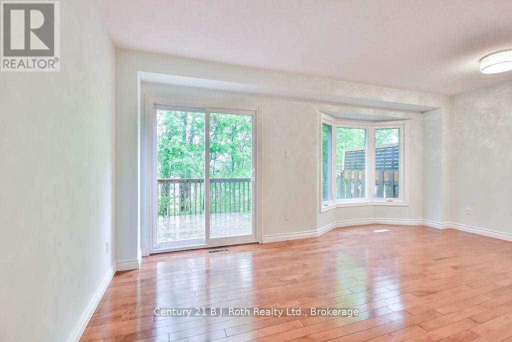 Photo 19 of 9 492 Laclie Street, Orillia ON