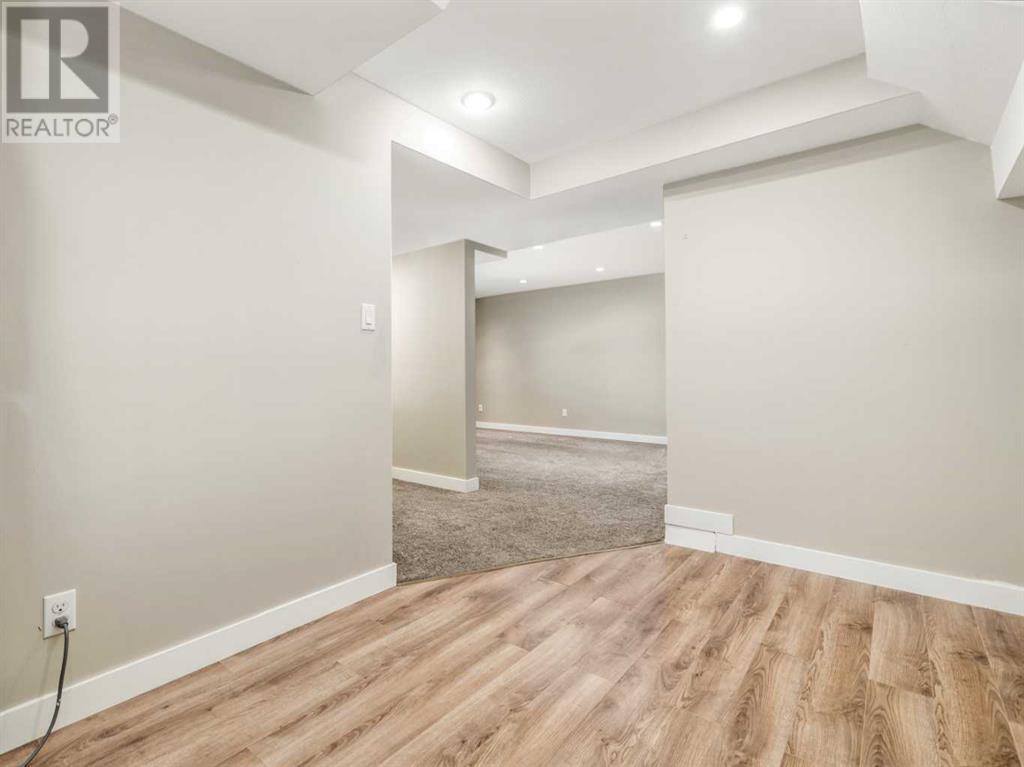 Single Family House Bungalow for Sale in   Avenue S Glendale Lethbridge 