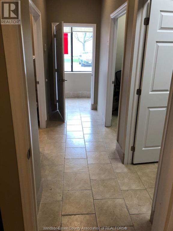 Photo 11 of 366 Wyandotte Street West, Windsor ON
