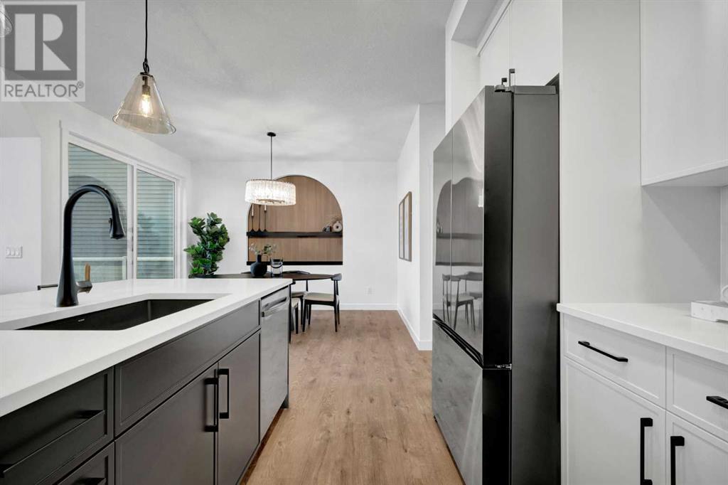 Single Family House for Sale in  Heirloom Drive SE Rangeview Calgary 