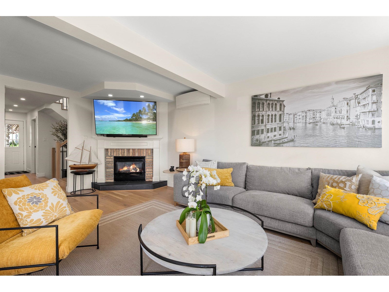 4 14985 VICTORIA AVENUE, White Rock