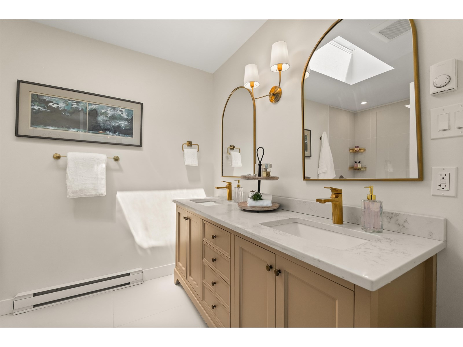 4 14985 VICTORIA AVENUE, White Rock