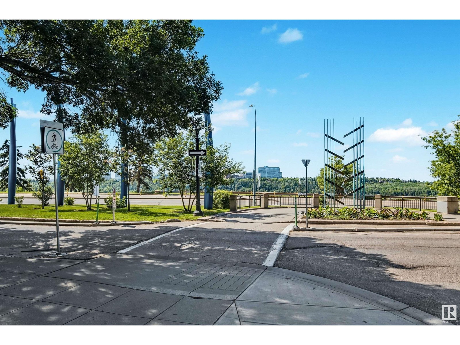 Photo 22 of 1003 10046 117 St Nw, Edmonton AB