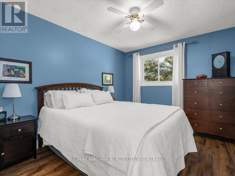 Photo 14 of 2393 Greenbank Trail S, Burlington ON