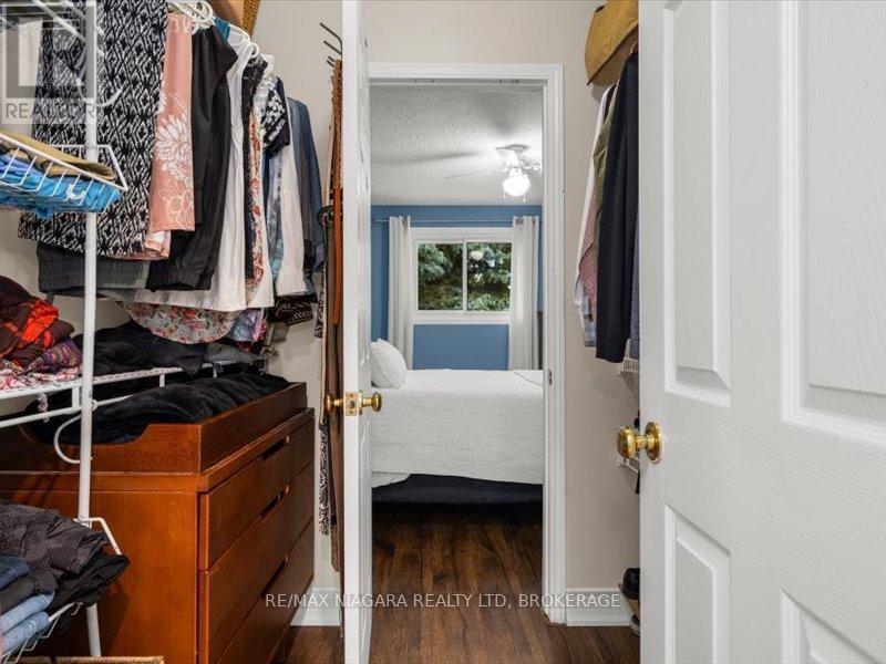 Photo 17 of 2393 Greenbank Trail S, Burlington ON