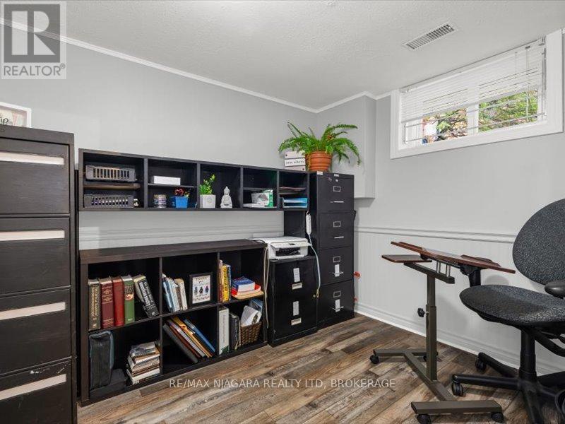 Photo 26 of 2393 Greenbank Trail S, Burlington ON