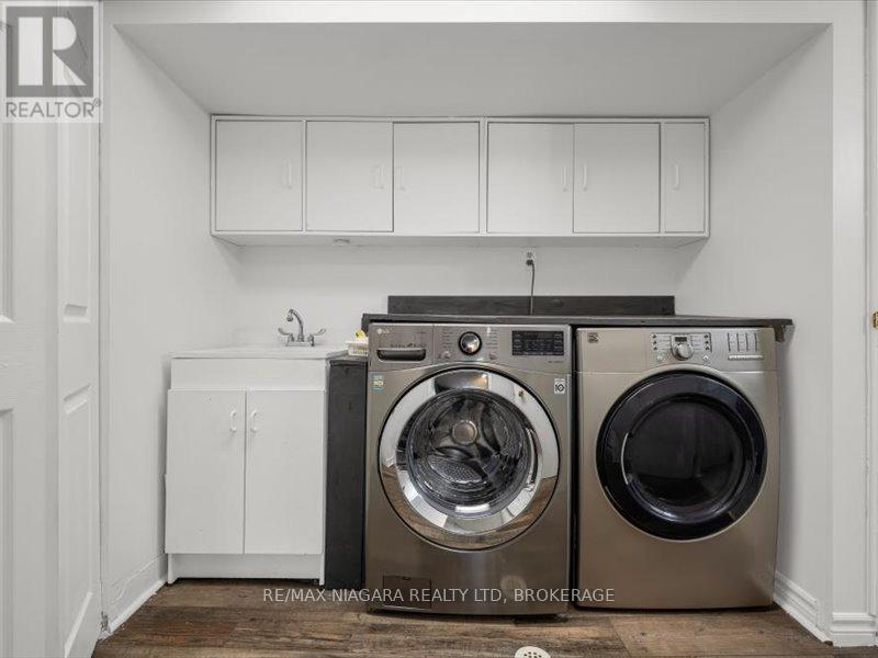 Photo 27 of 2393 Greenbank Trail S, Burlington ON