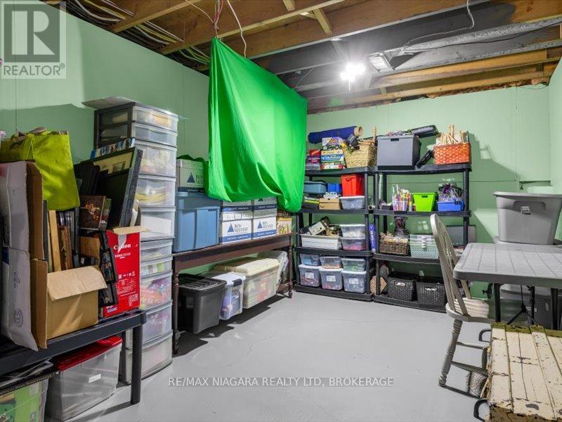 Photo 30 of 2393 Greenbank Trail S, Burlington ON