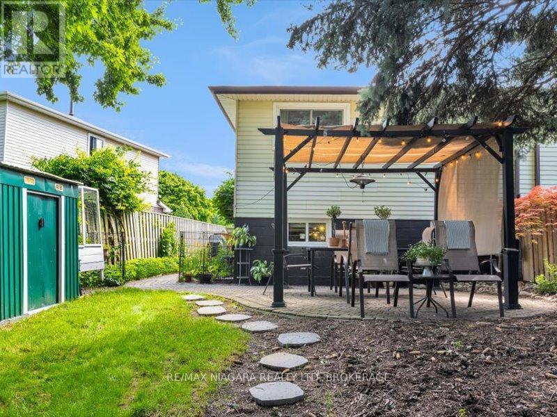 Photo 34 of 2393 Greenbank Trail S, Burlington ON