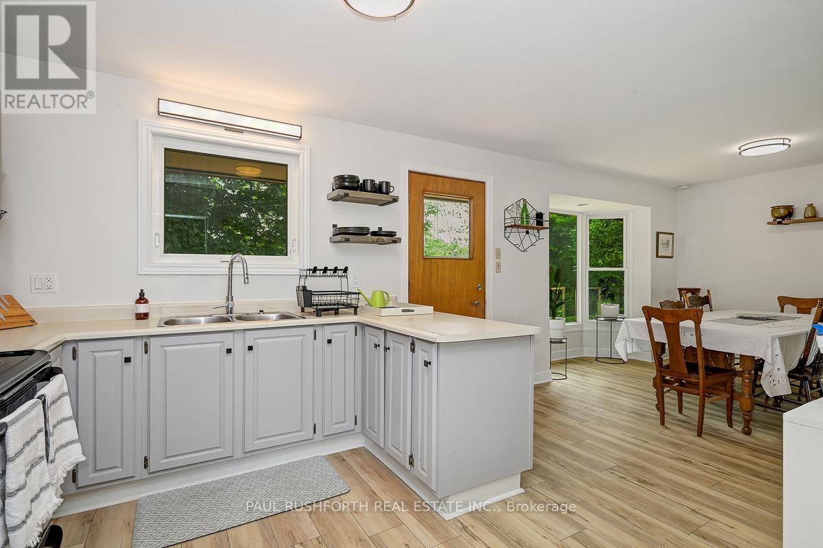Photo 17 of 3153 Quesnel Drive S, Ottawa ON