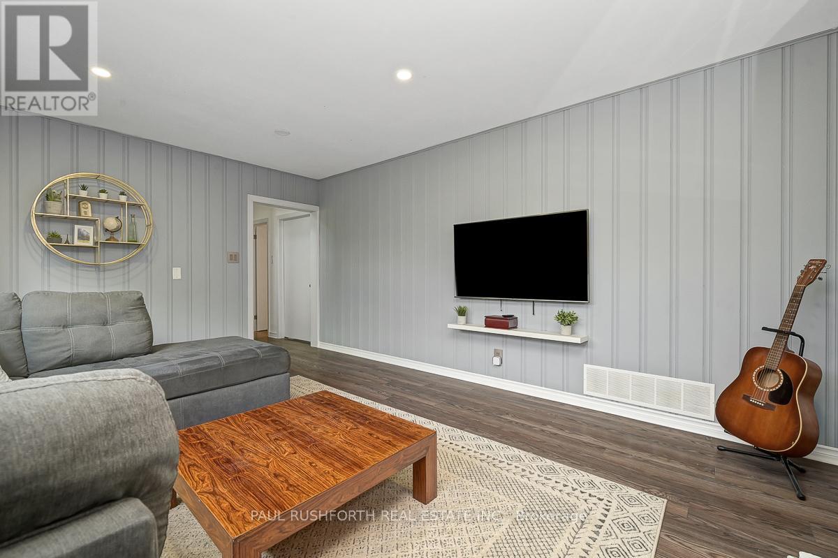 Photo 10 of 3153 Quesnel Drive S, Ottawa ON