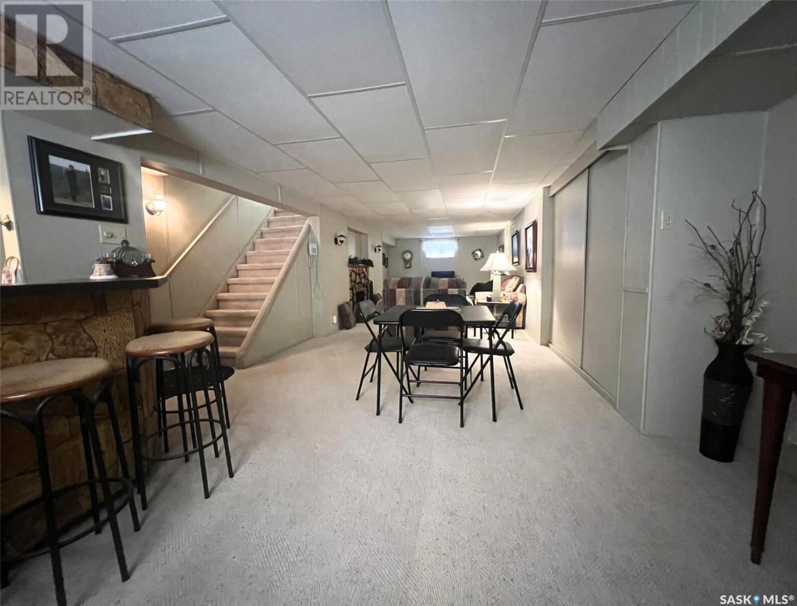 Single Family House Bungalow for Sale in  Grey STREET E Swift Current 