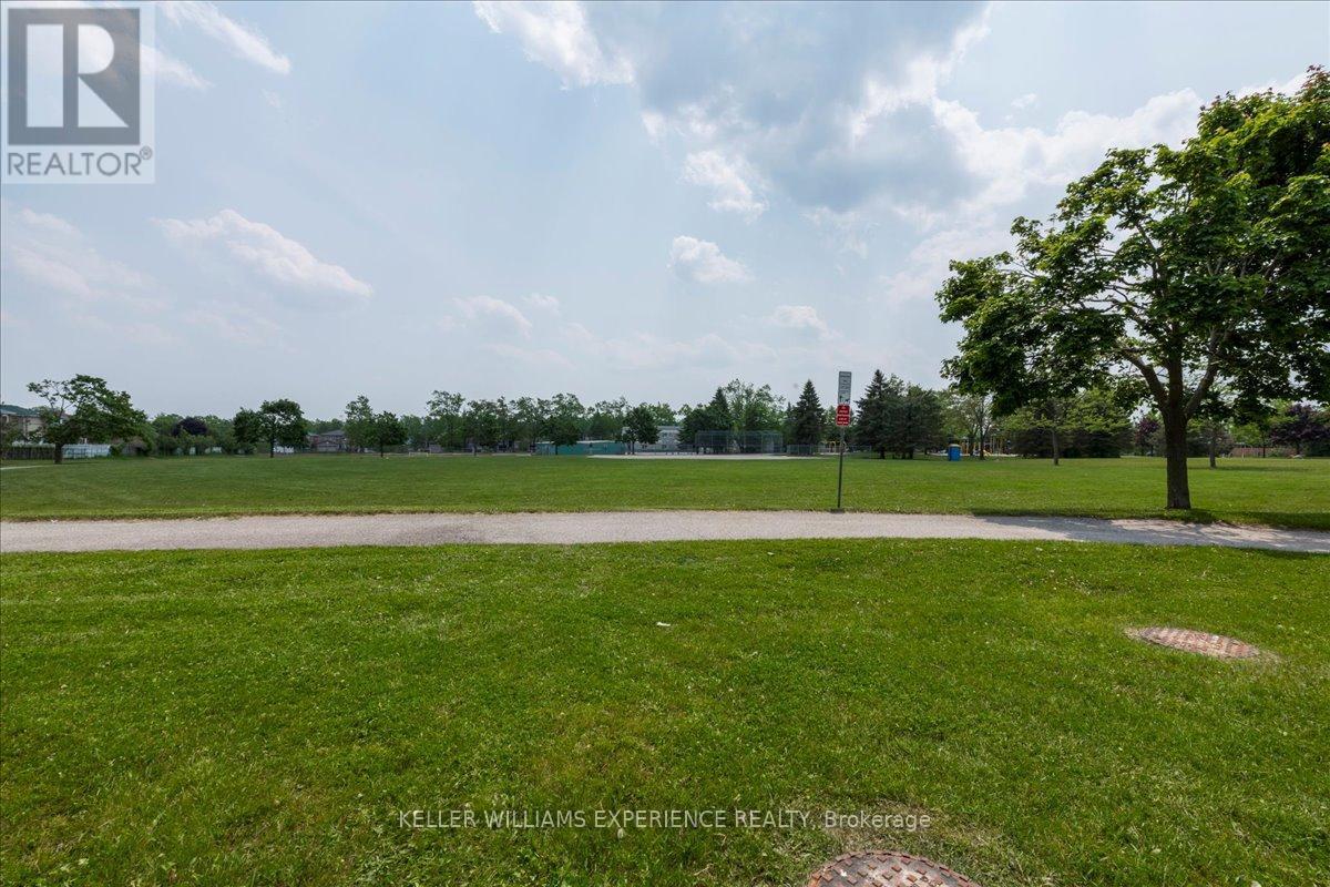 Single Family House Raised bungalow for Sale in  SHERWOOD COURT Barrie (Northwest) 