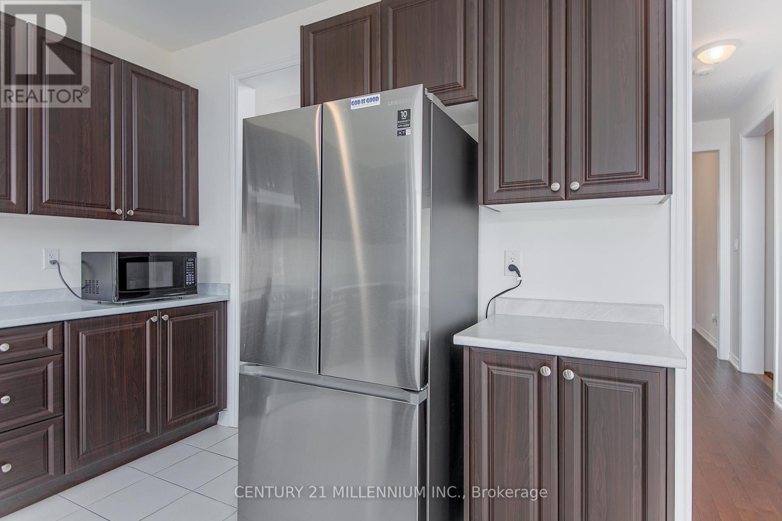 Photo 23 of 79 Rugman Crescent, Springwater ON