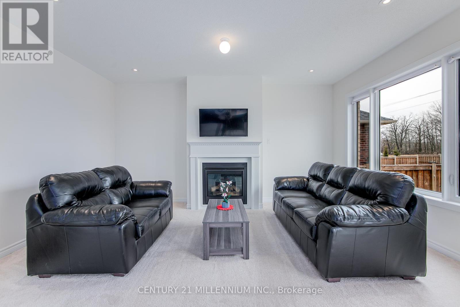 Photo 16 of 79 Rugman Crescent, Springwater ON