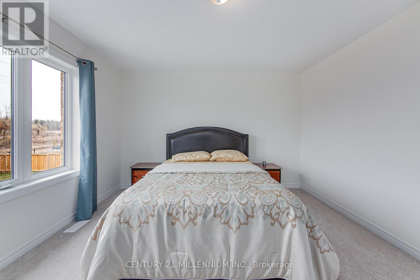 Photo 36 of 79 Rugman Crescent, Springwater ON