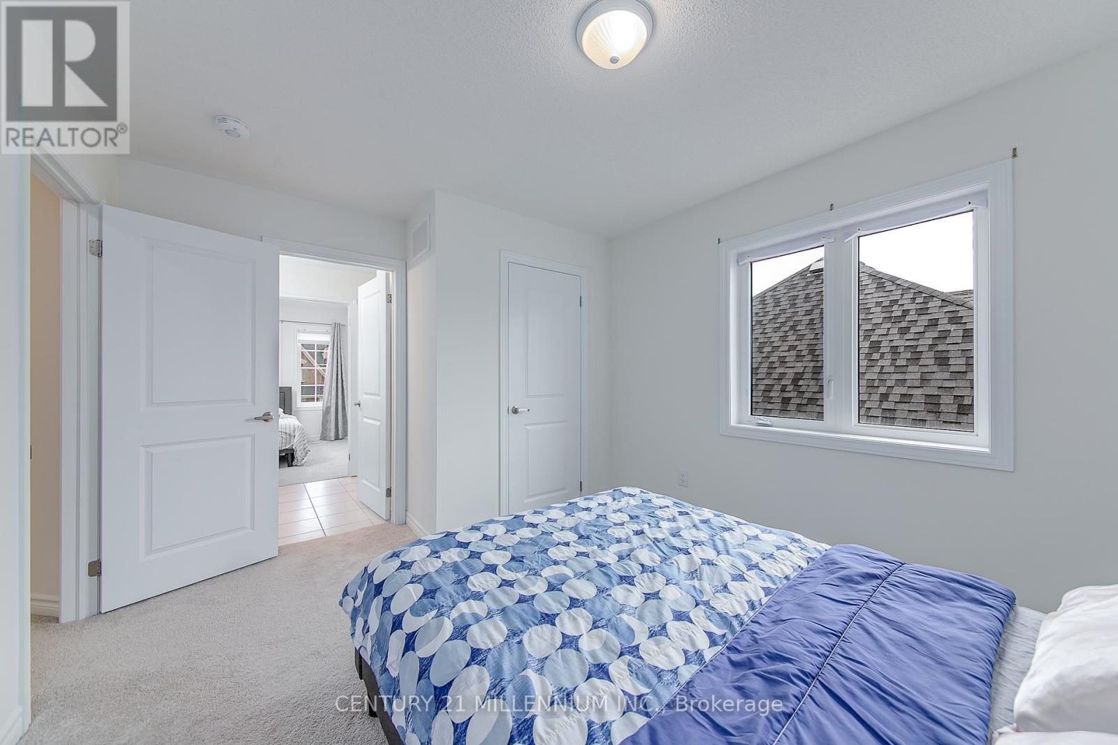 Photo 8 of 79 Rugman Crescent, Springwater ON