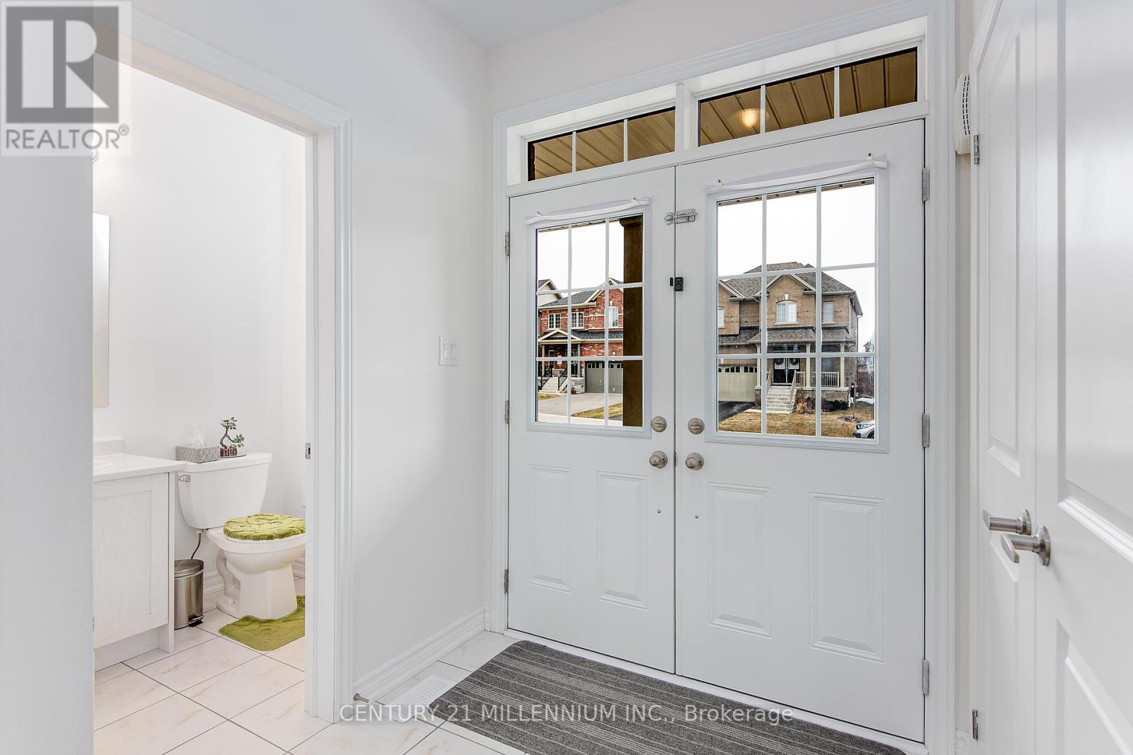 Photo 37 of 79 Rugman Crescent, Springwater ON