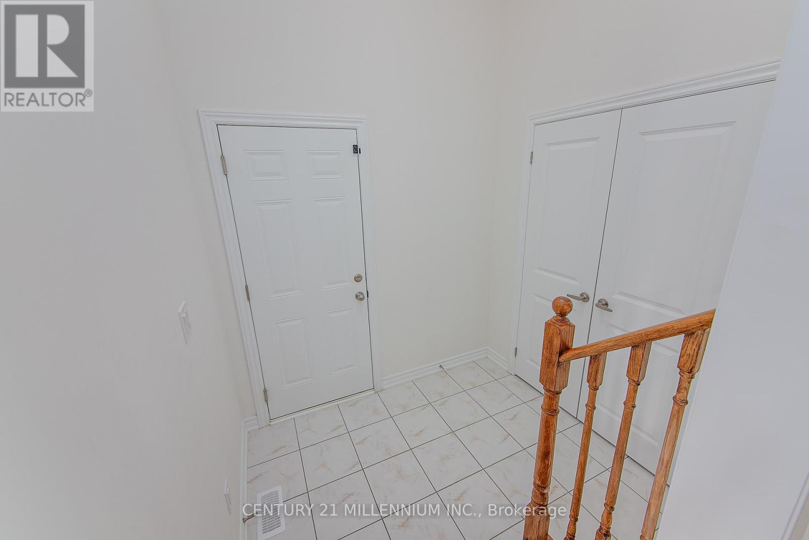 Photo 48 of 79 Rugman Crescent, Springwater ON