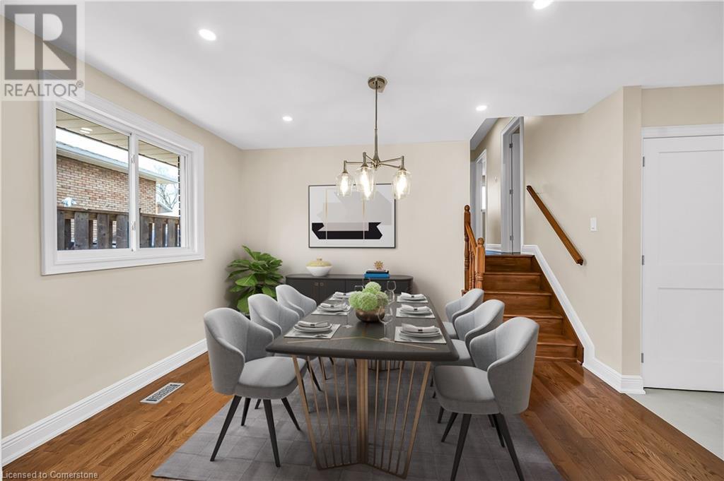 Photo 12 of 14 Glen Vista Drive, Hamilton ON