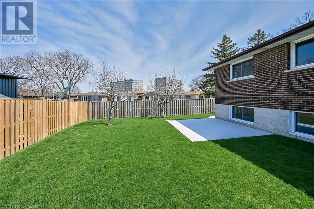 Photo 45 of 14 Glen Vista Drive, Hamilton ON