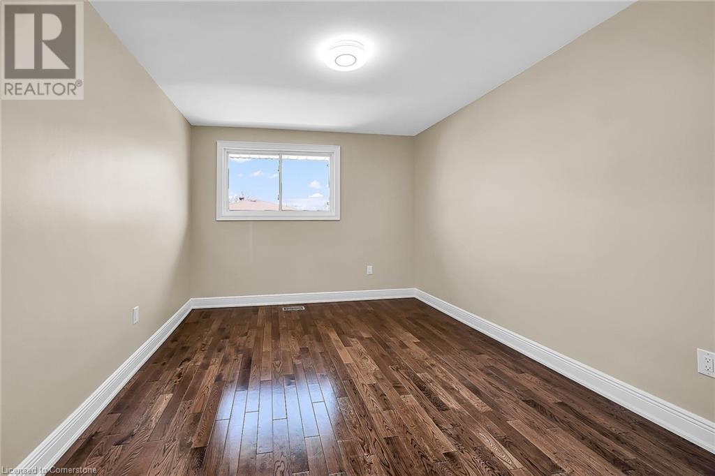 Photo 24 of 14 Glen Vista Drive, Hamilton ON