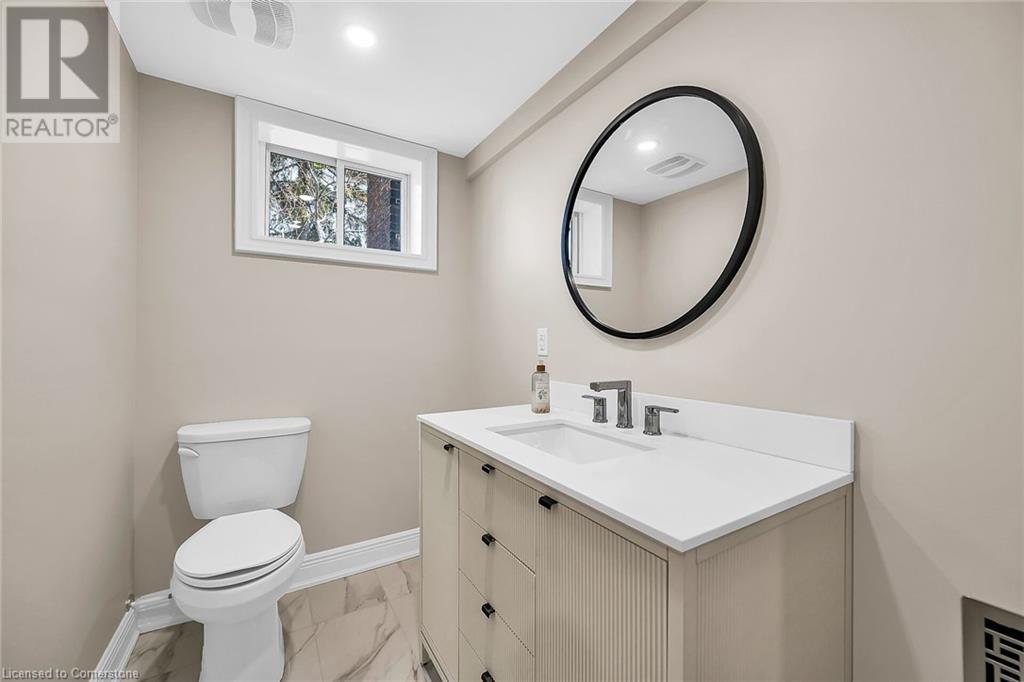 Photo 30 of 14 Glen Vista Drive, Hamilton ON