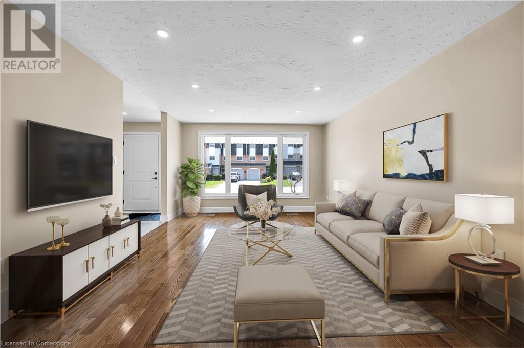 Photo 10 of 14 Glen Vista Drive, Hamilton ON