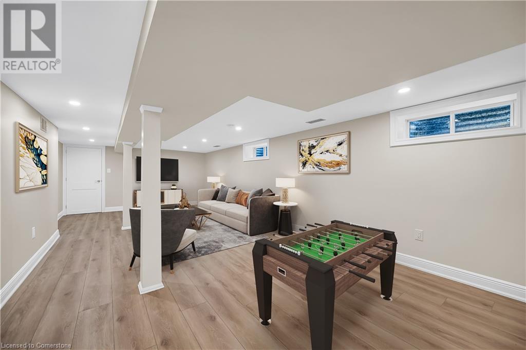 Photo 33 of 14 Glen Vista Drive, Hamilton ON