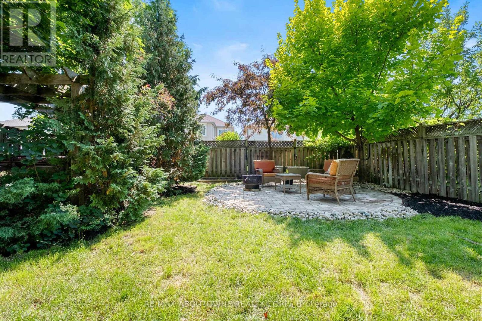 Photo 17 of 1131 Zimmerman Crescent, Milton ON