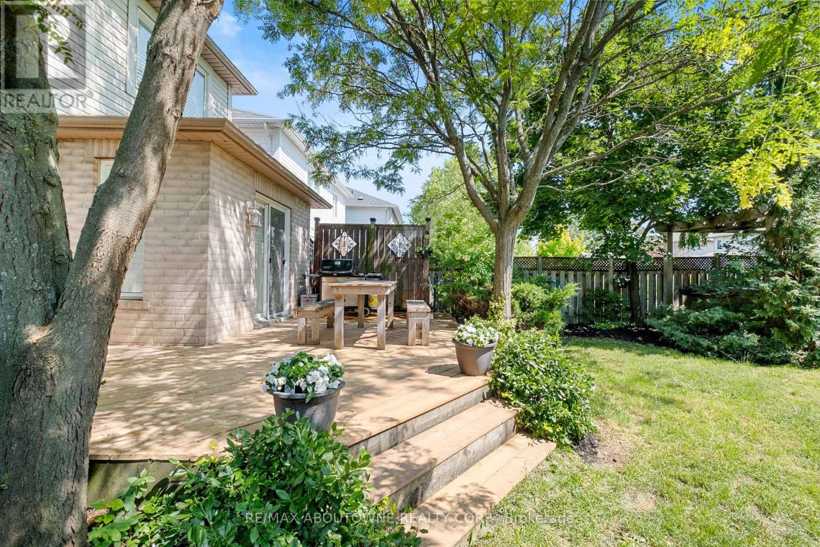 Photo 34 of 1131 Zimmerman Crescent, Milton ON