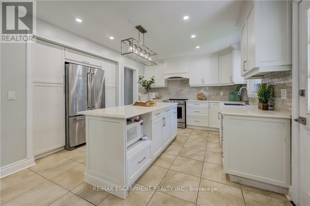 Photo 10 of 5180 Southgate Avenue, Niagara Falls ON
