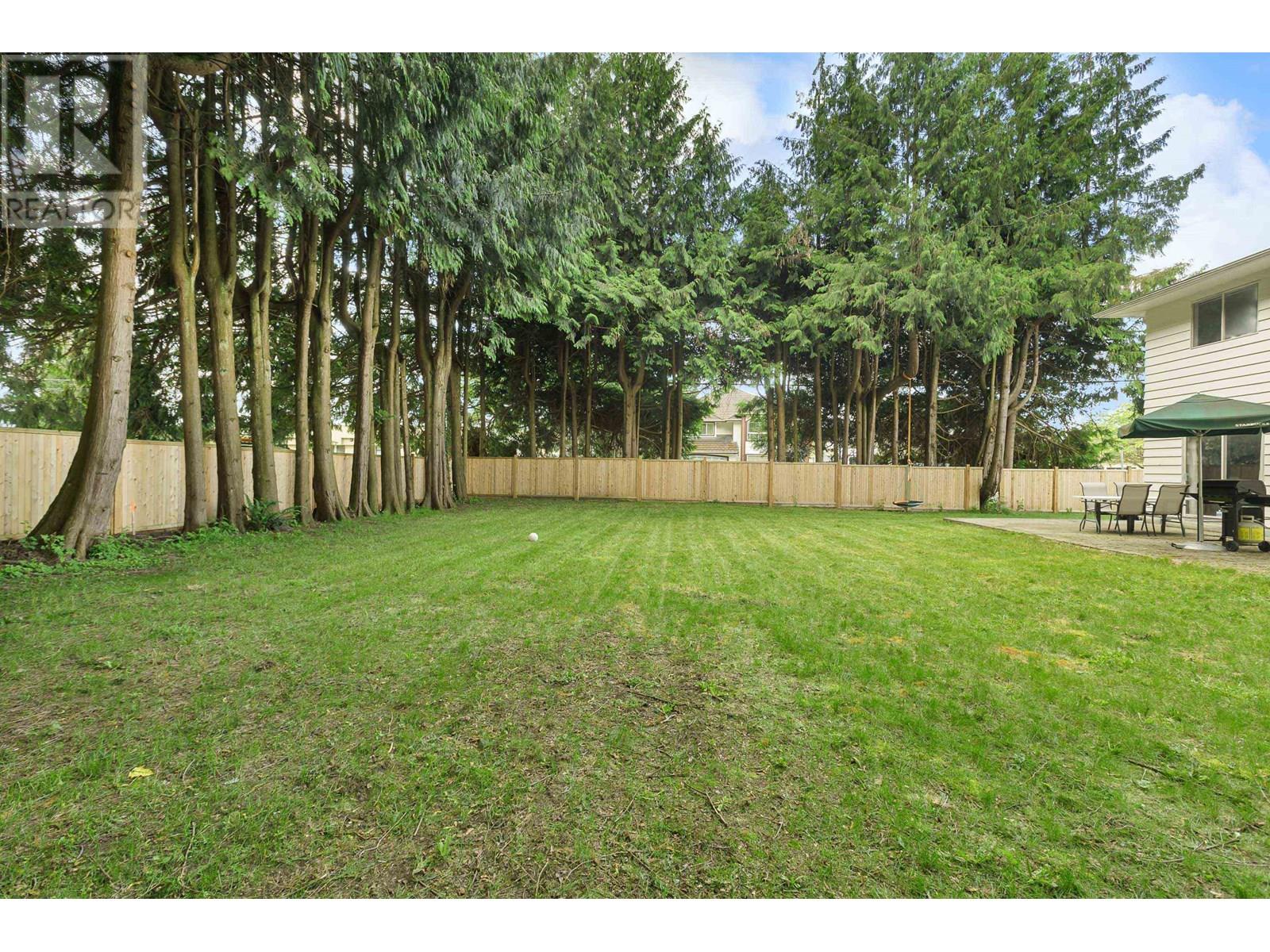 Photo 6 of 20616 Tyner Avenue, Maple Ridge BC