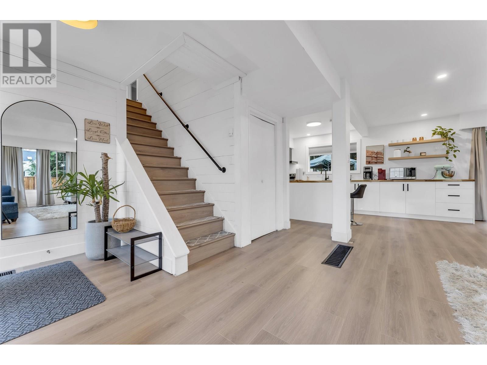 Photo 14 of 20616 Tyner Avenue, Maple Ridge BC