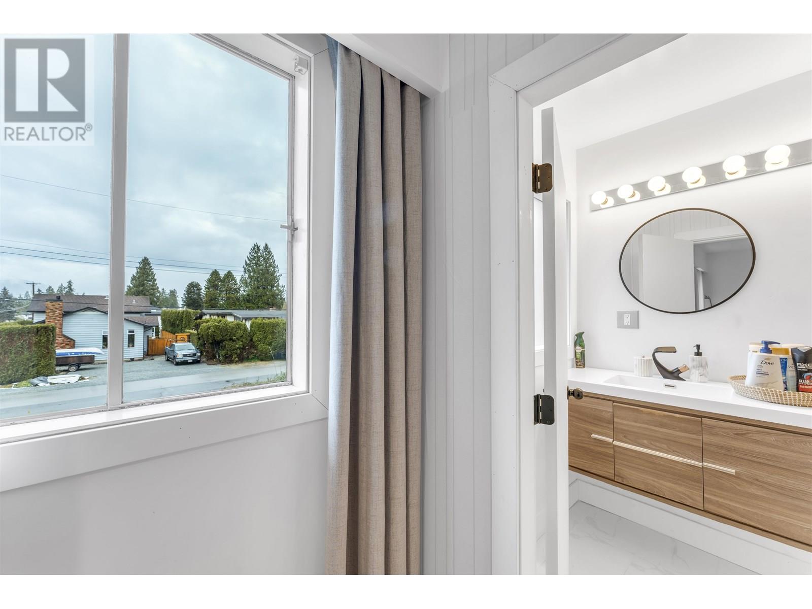 Photo 29 of 20616 Tyner Avenue, Maple Ridge BC
