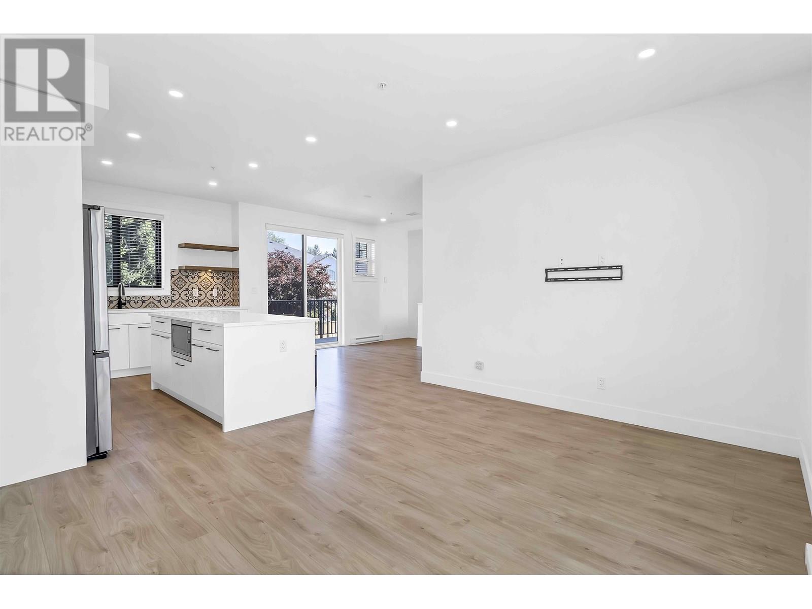 Photo 17 of 3 12018 237 Street, Maple Ridge BC